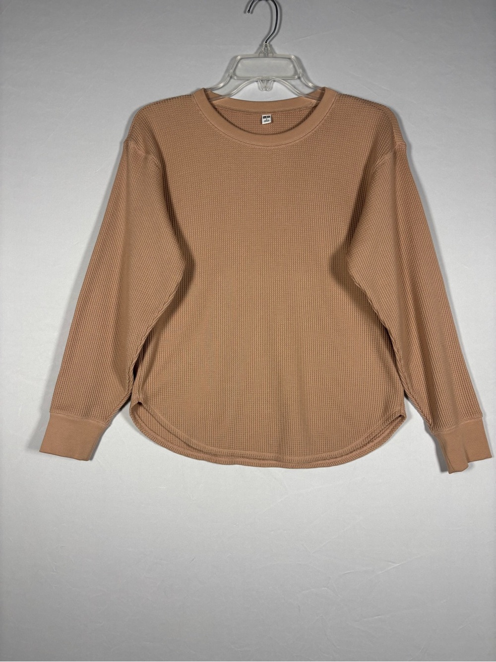 UNIQLO Women’s Waffle Knit Sweater Size S Tan Taupe Long Sleeve Crewneck - Picture 4 of 8
